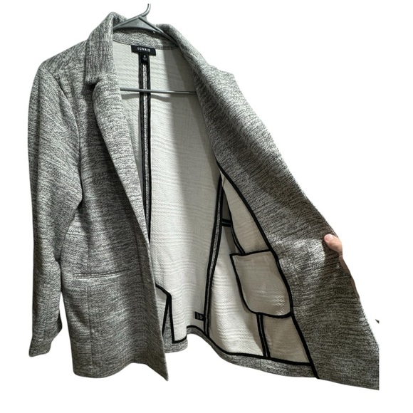 Torrid Blazer, size 0, Textured Boyfriend Knit Jacket White Black - Picture 4 of 11
